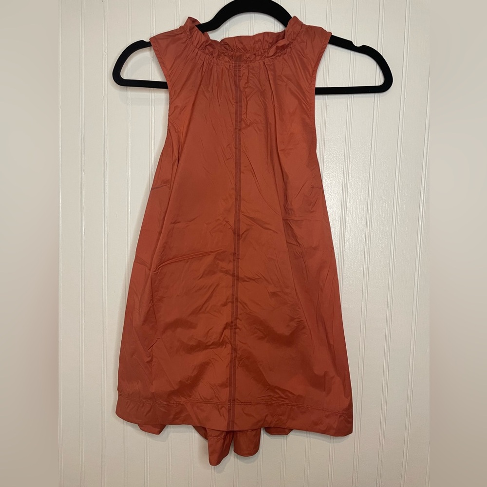 ATHLETA Levitate top
